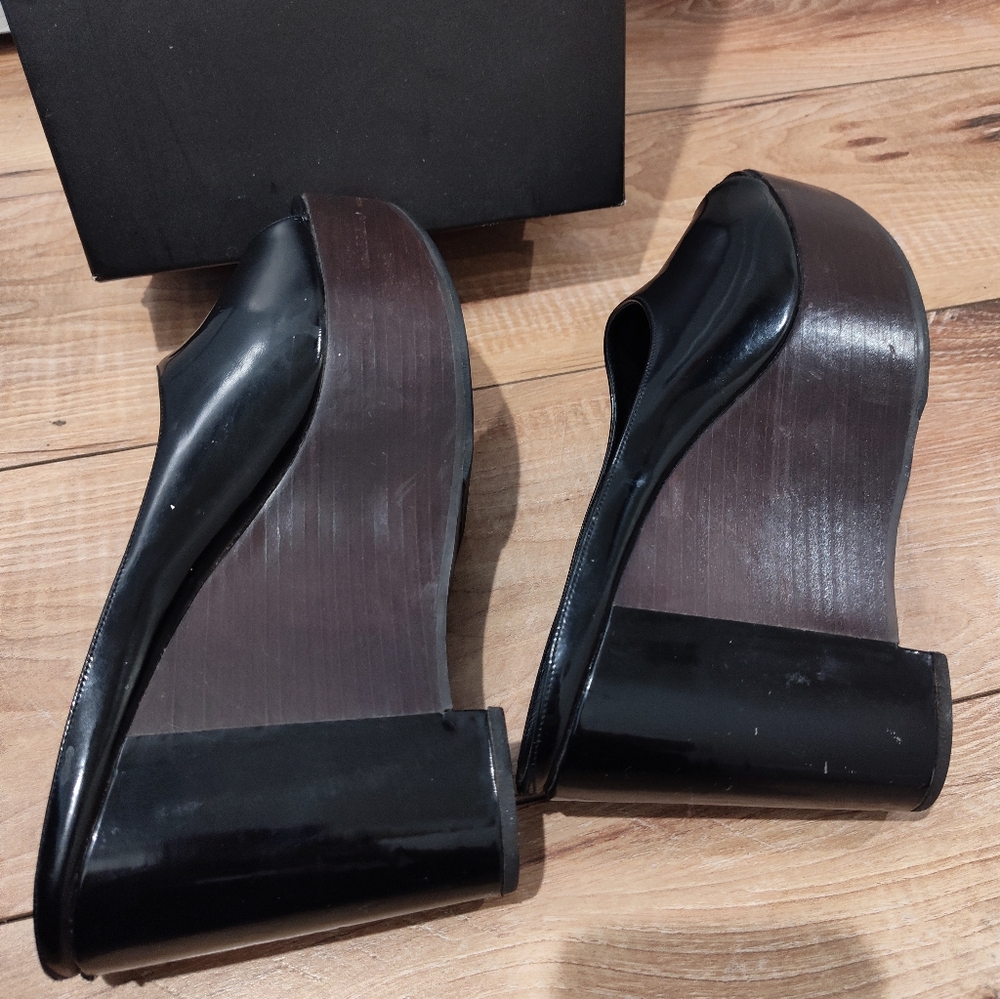 GUCCI Leather Mules - Picture 9 of 13